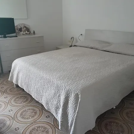 Casa Di Via Roma * Opi